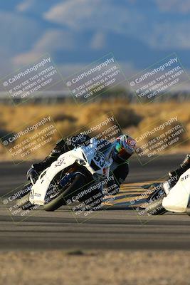 media/Dec-07-2024-CVMA (Sat) [[21c5f1ef85]]/Race 12-Supersport Middleweight/